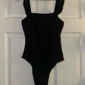 5 BODYSUITS FOR 1